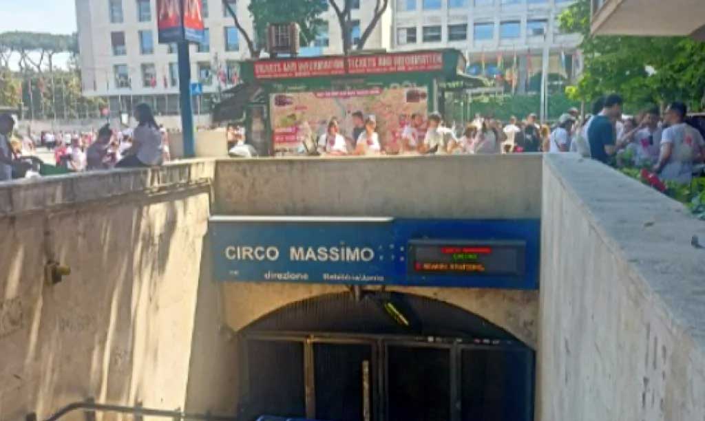 Fermata Metro B - Circo Massimo
